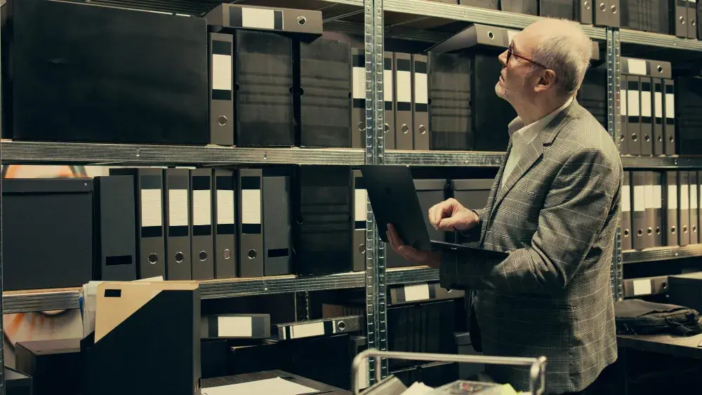 Os riscos ocultos do arquivamento físico em empresas modernas